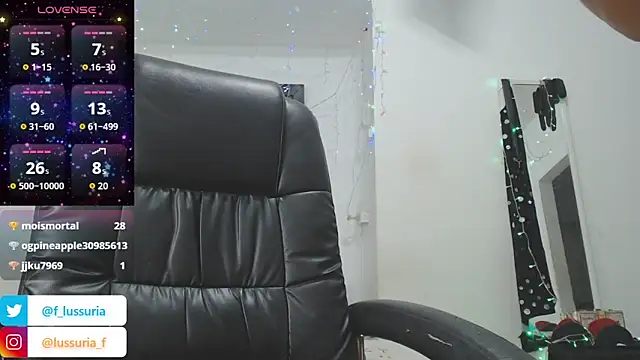 Snapshot of FranchescaSexy1 chatting on 03.22.25 FranchescaSexy1 online show from 03.22.25