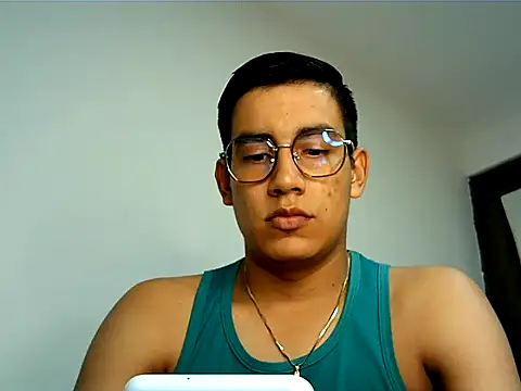 Noahfox19 online show from 03.18.26