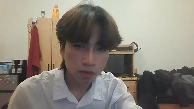 Ethangh001 online show from 03.08.26