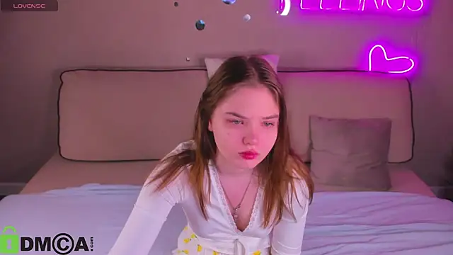 Saraa Broown online show from 03.15.26