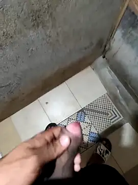 Snapshot of freakingcock27 chatting on 03.11.26 freakingcock27 online show from 03.11.26