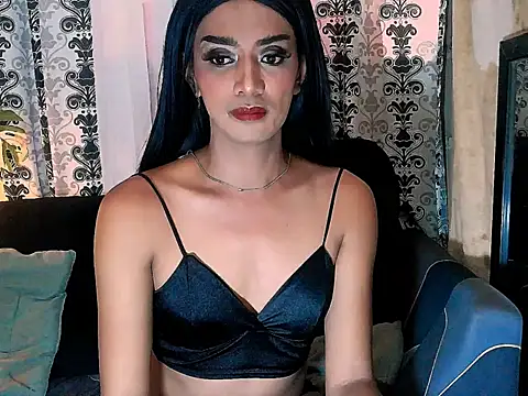Queeny Cassandra online show from 06.10.26