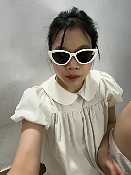 Nancyk6 online show from 04.30.26