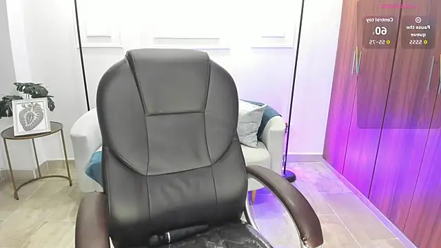 Snapshot of Samantha-evanss chatting on 05.28.26 Samantha-evanss online show from 05.28.26