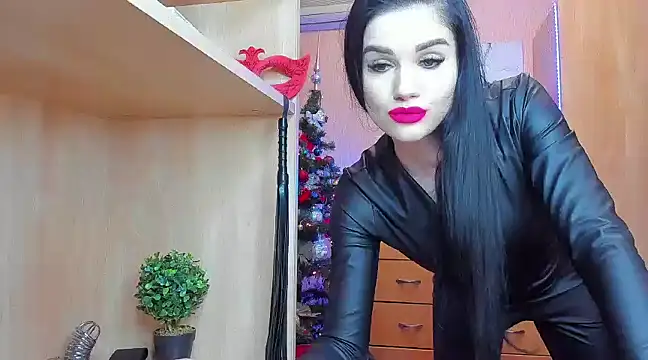 Snapshot of KristiTopxx chatting on 12.20.24 KristiTopxx online show from 12.20.24