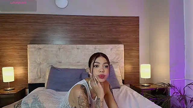 CamilaVelour online show from 06.24.26