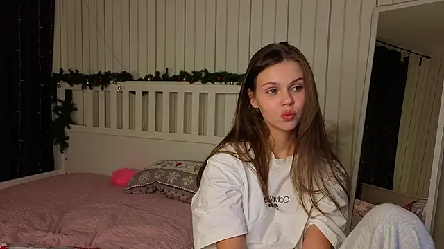 EarthaLevra online show from 03.14.26