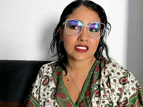 TatyGomez  online show from 05.19.26