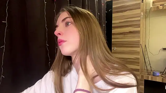 PollyDream online show from 03.06.26