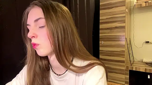 PollyDream online show from 03.15.26