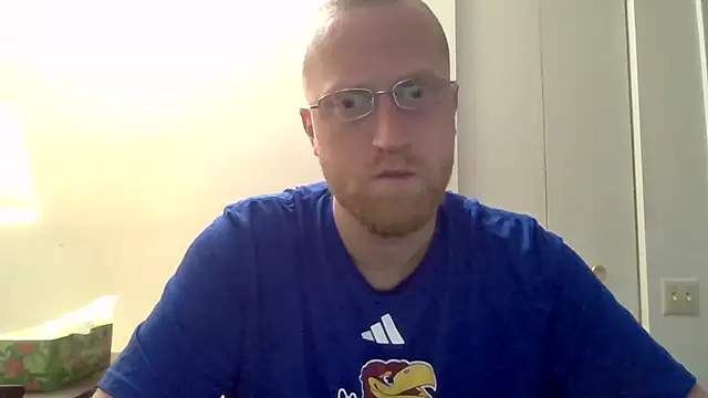 Snapshot of tytheexhibionist chatting on 06.11.26 tytheexhibionist online show from 06.11.26