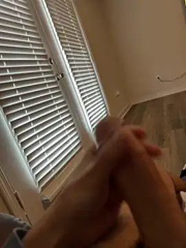 Snapshot of SlangingD chatting on 04.06.26 SlangingD online show from 04.06.26