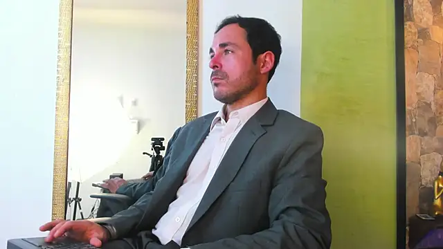 Adams Sanz online show from 06.12.26