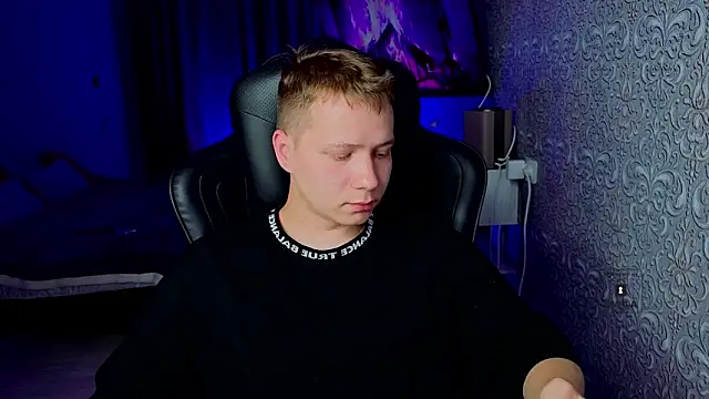 Karl Night  online show from 06.04.26