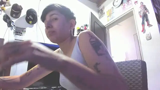 Snapshot of MIKEFONSE- chatting on 03.05.26 MIKEFONSE- online show from 03.05.26