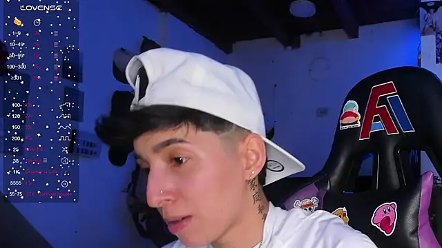 Snapshot of MIKEFONSE- chatting on 03.11.26 MIKEFONSE- online show from 03.11.26