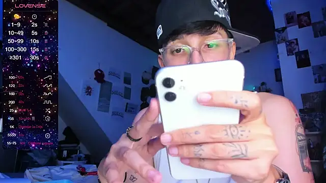 Snapshot of MIKEFONSE- chatting on 03.13.26 MIKEFONSE- online show from 03.13.26