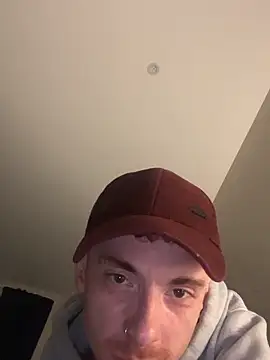 Snapshot of Rosebroz chatting on 03.28.26 Rosebroz online show from 03.28.26