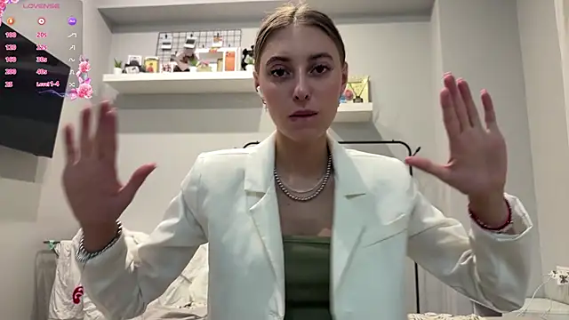 selena favn online show from 06.17.26