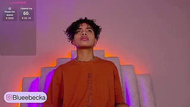 BeckaBlue online show from 04.28.26