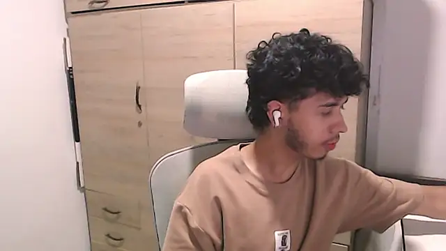 axeldarkk online show from 03.11.26