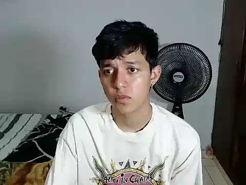 Snapshot of cute_jisus chatting on 03.23.26 cute jisus online show from 03.23.26