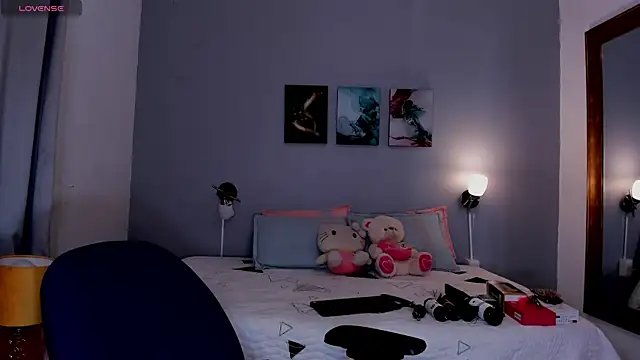 KimTaylorW online show from 04.23.26
