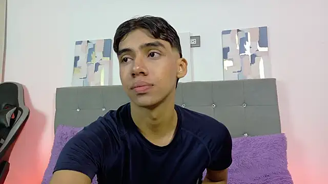 Eros Lux online show from 08.03.26