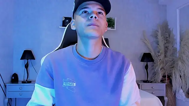DylanRoyce  online show from 06.05.26