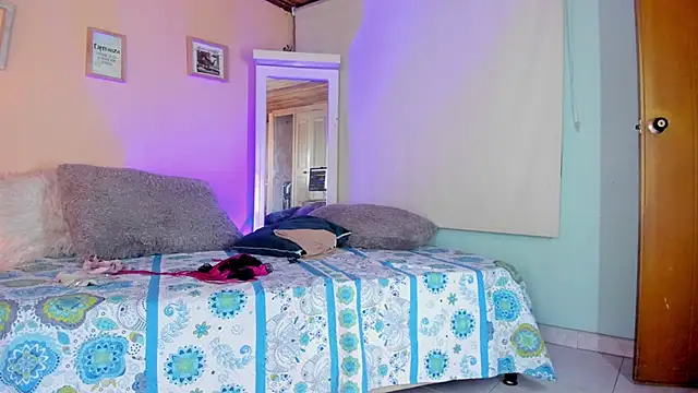 Exotic girl28 online show from 03.16.26