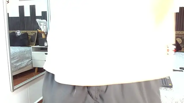 Snapshot of trevor_mob chatting on 07.14.26 trevor mob online show from 07.14.26