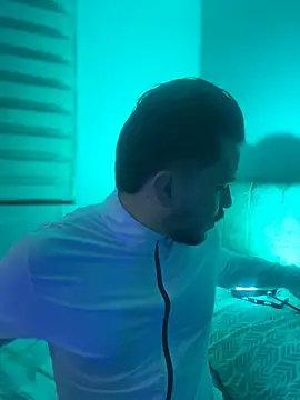 im lea online show from 04.25.26