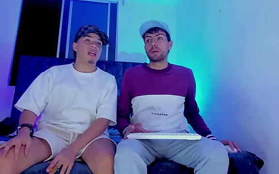 Snapshot of alex_and_christhoper chatting on 03.24.26 alex and christhoper online show from 03.24.26