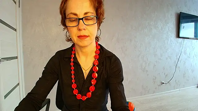 LioraWeiss online show from 04.20.26