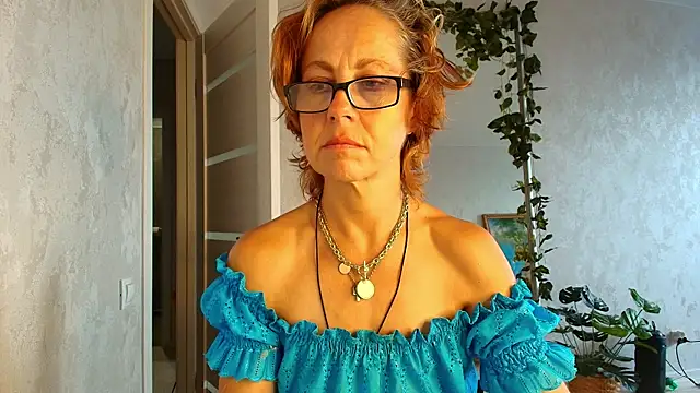 Snapshot of LioraWeiss chatting on 07.24.26 LioraWeiss online show from 07.24.26