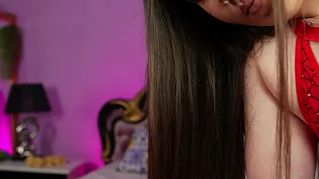 AylaWhisper online show from 05.20.26