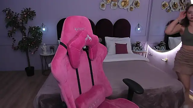 ElaraVance online show from 03.06.26