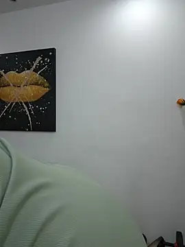 DaisyLuvsYou  online show from 06.10.26