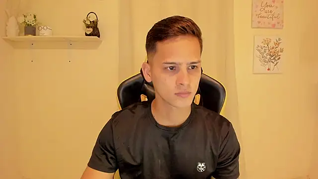 sexy andres01 online show from 06.03.26