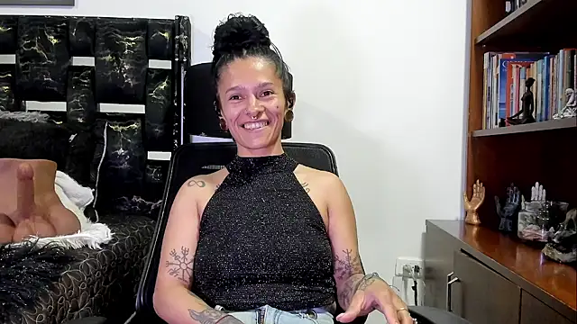 Amelie Blake online show from 08.06.26