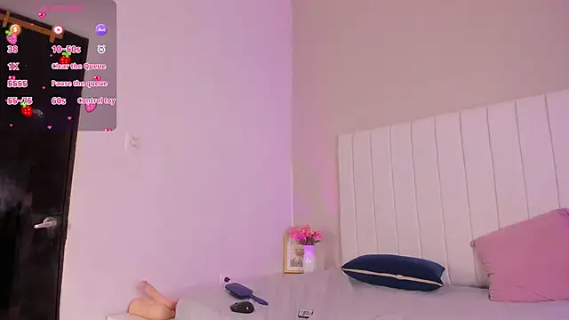 sophia walkett  online show from 06.10.26