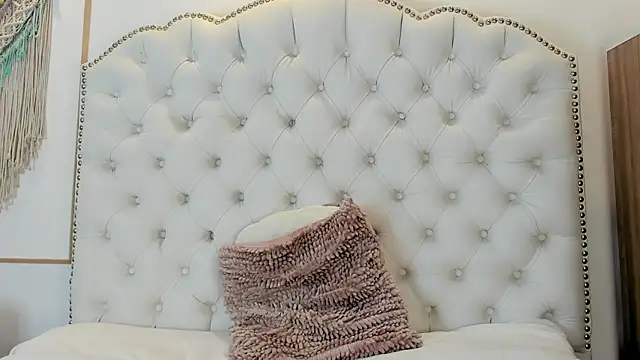 Sara funy online show from 05.01.26