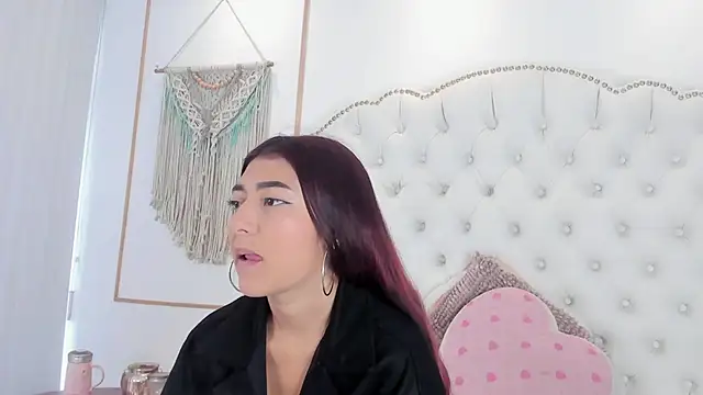 Snapshot of Sara_funy chatting on 05.21.26 Sara funy online show from 05.21.26