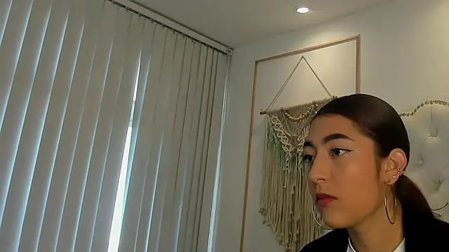 Snapshot of Sara_funy chatting on 05.23.26 Sara funy online show from 05.23.26