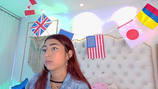 Snapshot of Sara_funy chatting on 06.16.26 Sara funy online show from 06.16.26