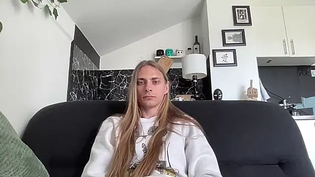 Snapshot of mi_chyort chatting on 05.24.26 mi chyort online show from 05.24.26