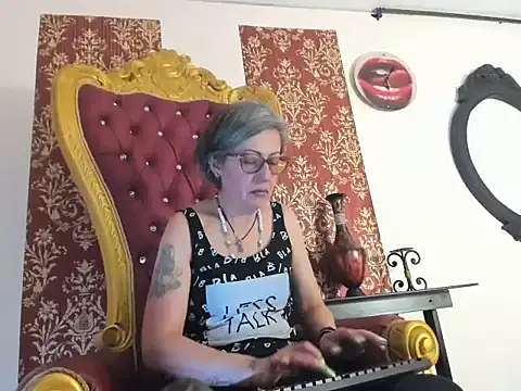 Hades Lyra online show from 03.02.26