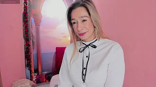 Madam Dalila online show from 06.19.26