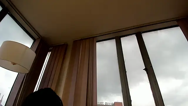 miss valka online show from 04.29.26