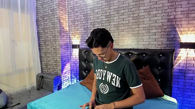 Lian Prince online show from 03.09.26